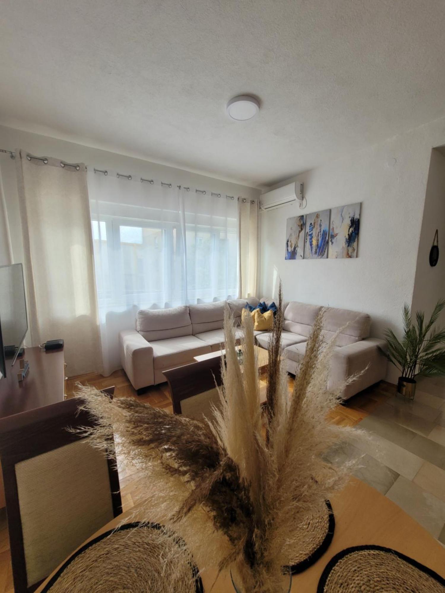 Apartman Natasa Trebinje Exteriör bild